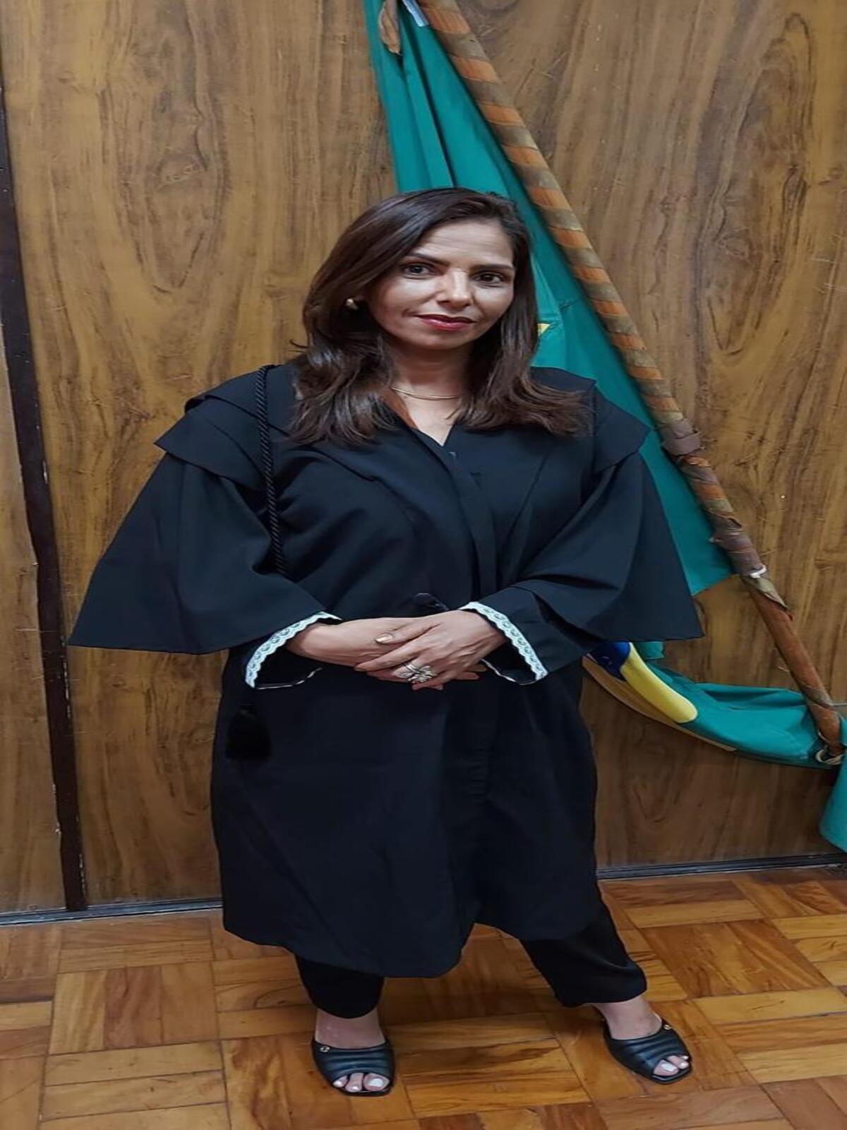 Dra. Karen Requena Alves